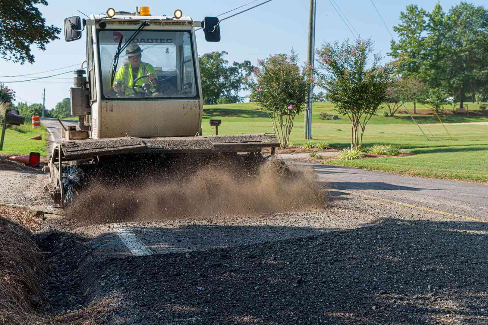 Roadtec FB-100 Asphalt Broom
