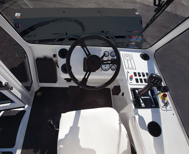 Roadtec FB-100 Asphalt Broom Cab