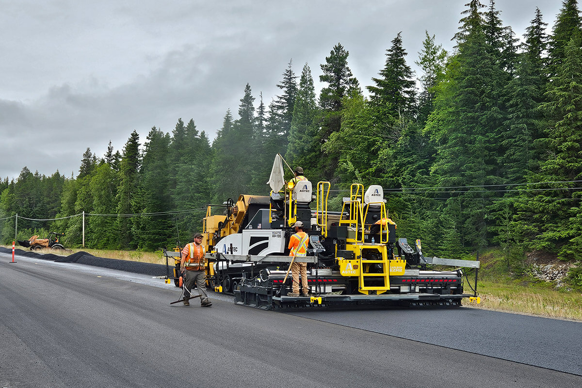 EZR2 on RP-195 paving on cloudy day