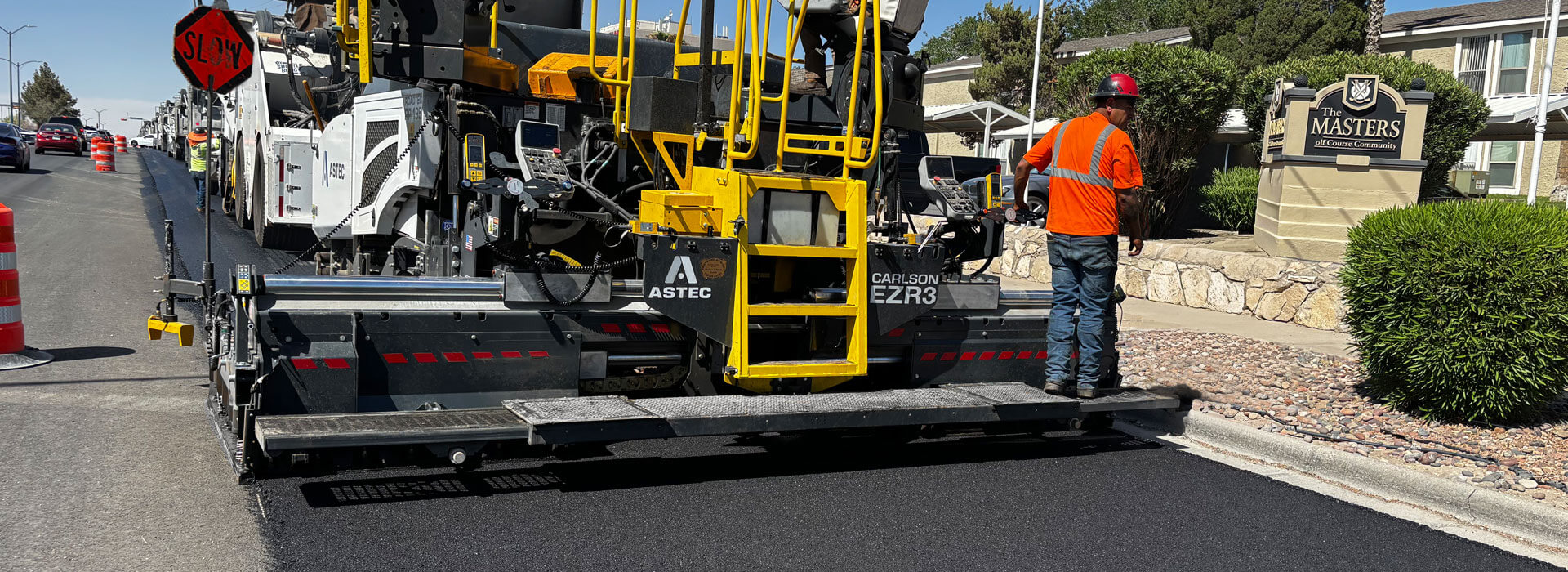 EZR3 Highway Class Screed