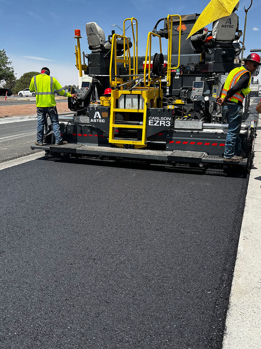 Carlson EZR3 Screed Paving