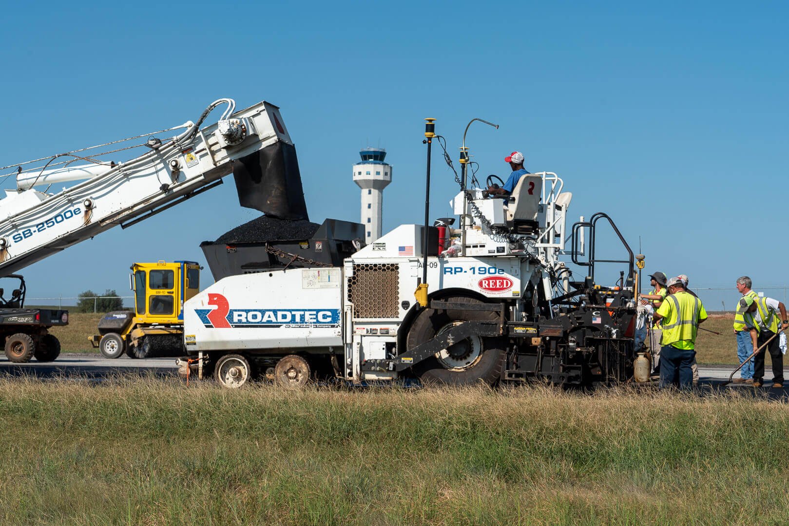 Roadtec RP-190 Highway Class Asphalt Paver