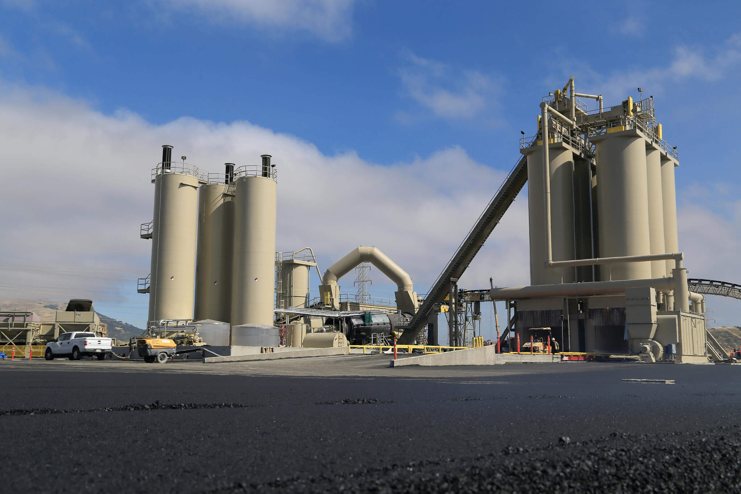 DeSilva Gates 500 tph (454 tonne per hour) Double Barrel® plant