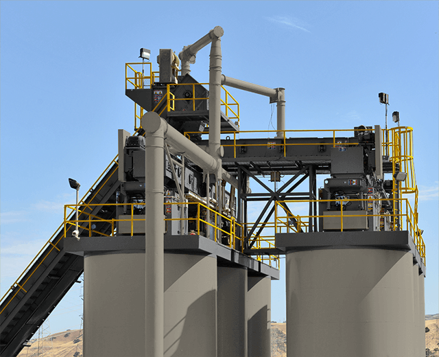 Astec MPack blue smoke emissions system installed on long-term asphalt storage silos