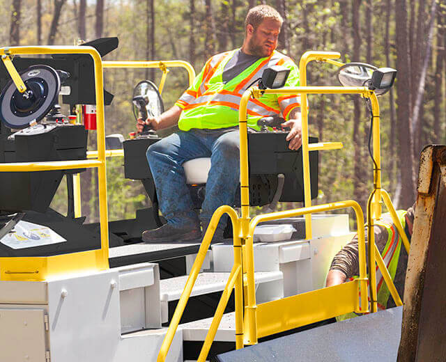 Roadtec Material Transfer Vehicles Staircase